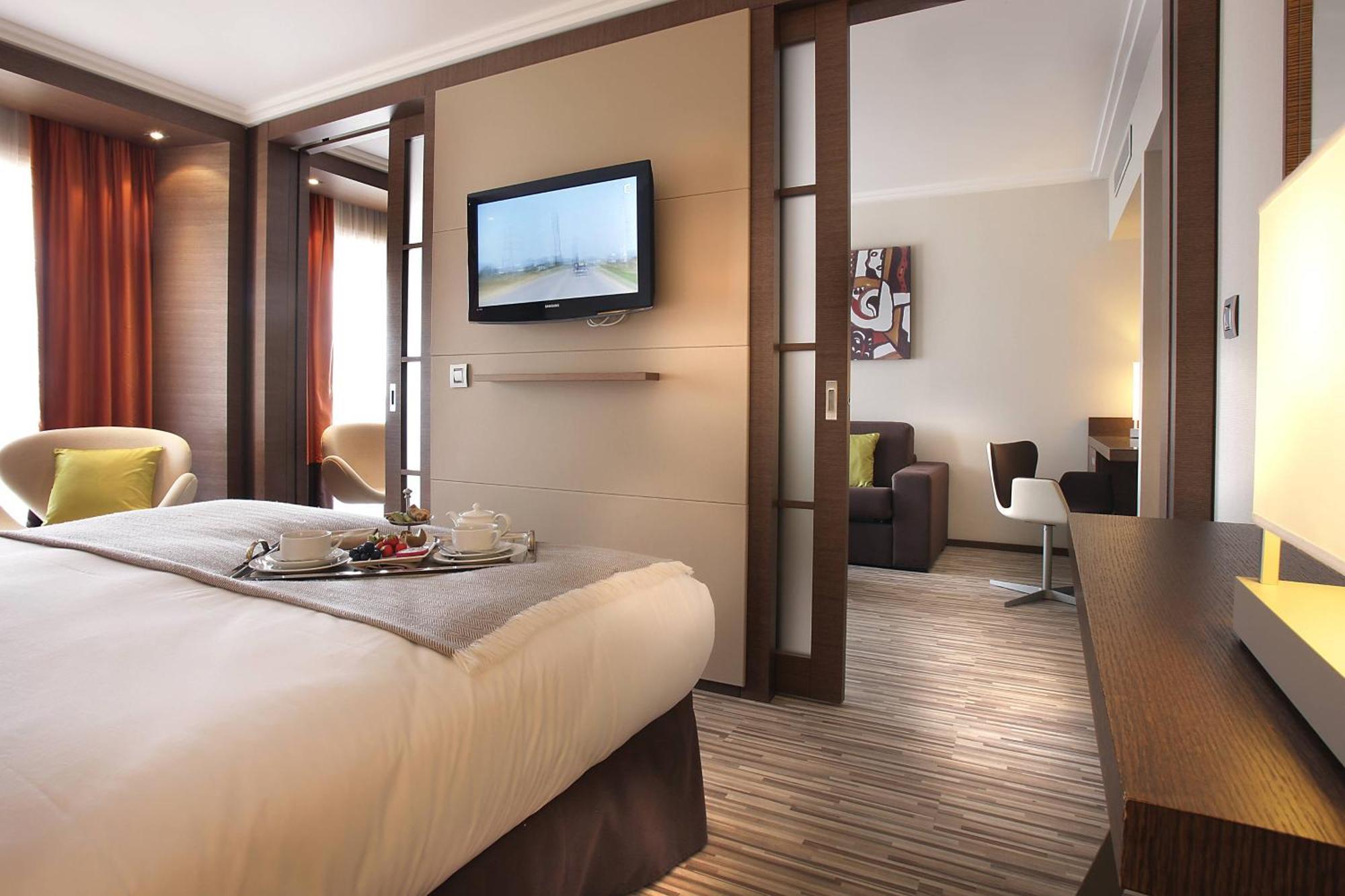 Ac Hotel By Marriott Ambassadeur Antibes - Juan Les Pins Экстерьер фото